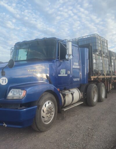 Camión Volvo azul